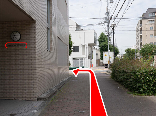 メゾントミー駐車場